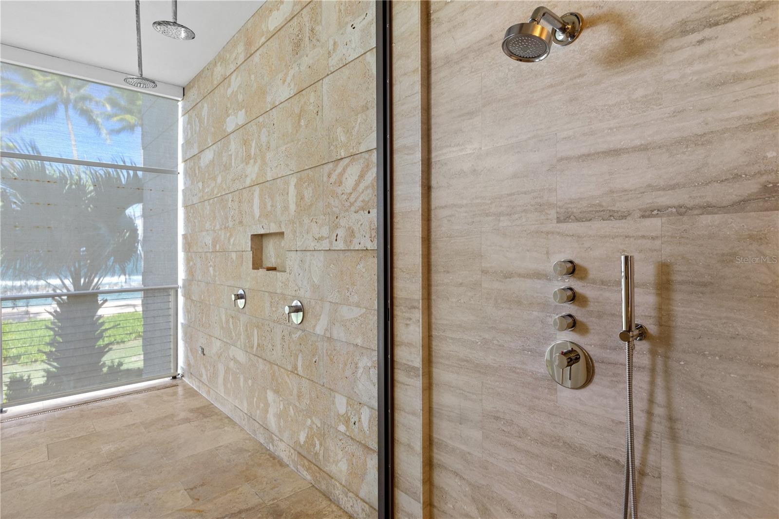 PR9108484 Property Photo