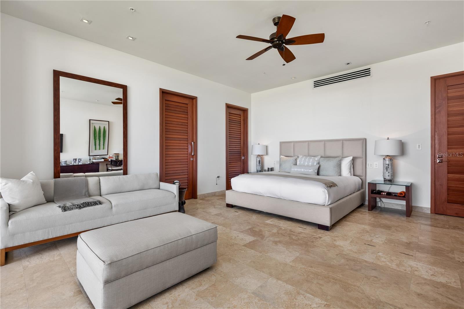 PR9108484 Property Photo