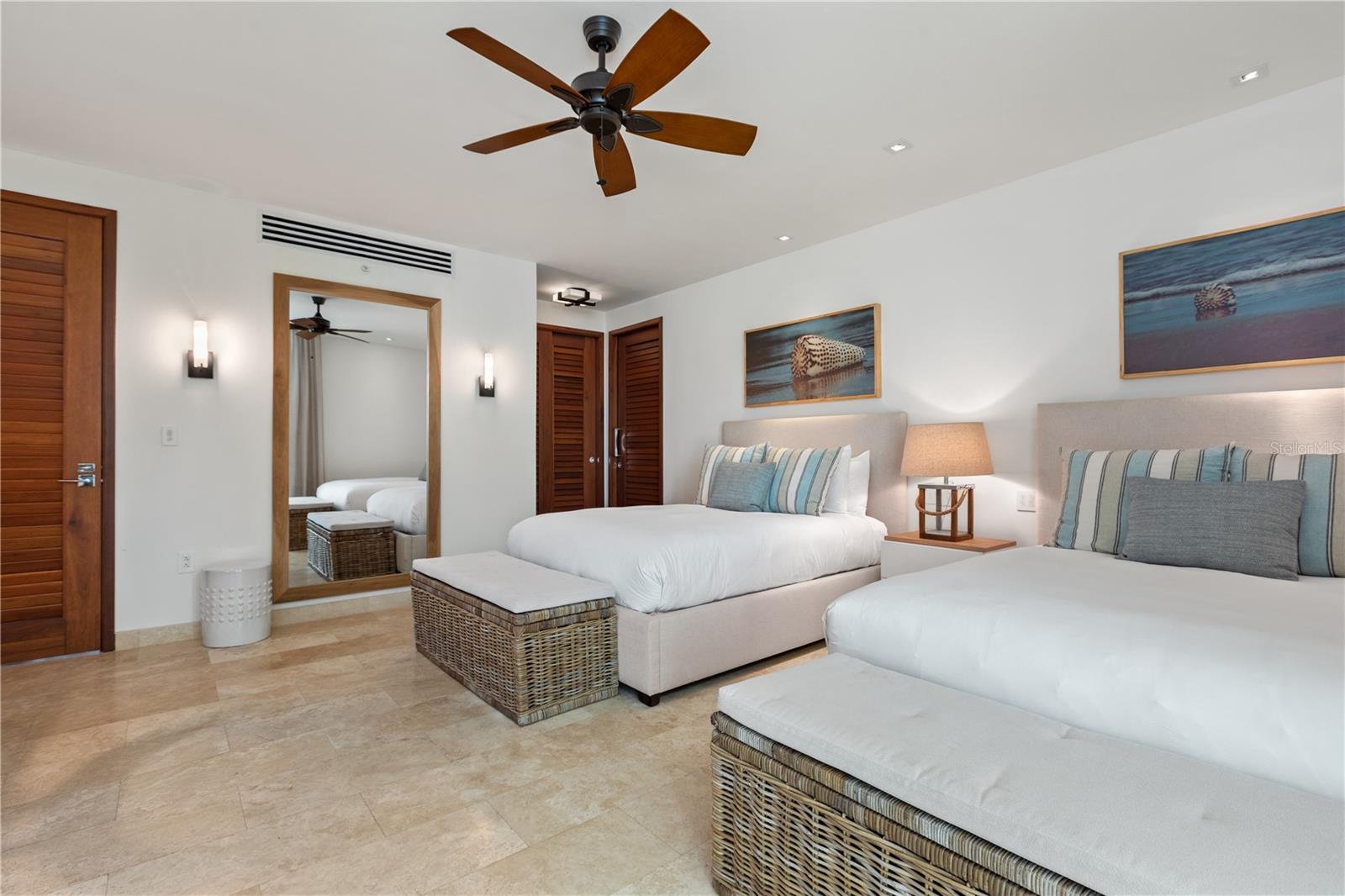 PR9108484 Property Photo