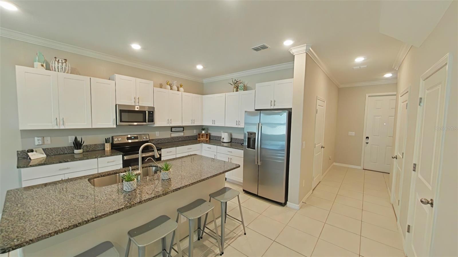 31941 BLUE PASSING LOOP, WESLEY CHAPEL, FL, 33545