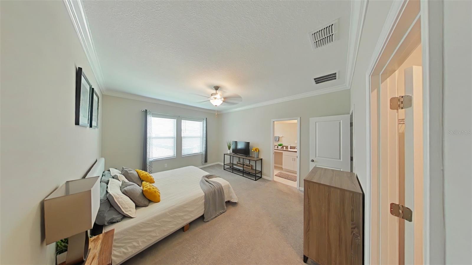 31941 BLUE PASSING LOOP, WESLEY CHAPEL, FL, 33545