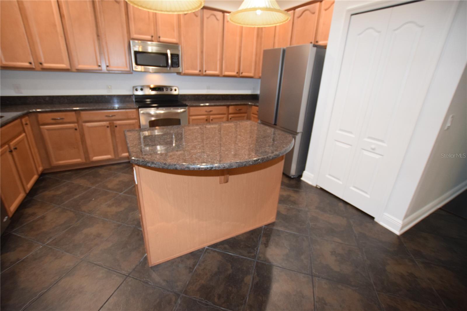 11919 SHELTERING PINE DR, ORLANDO, FL, 32836