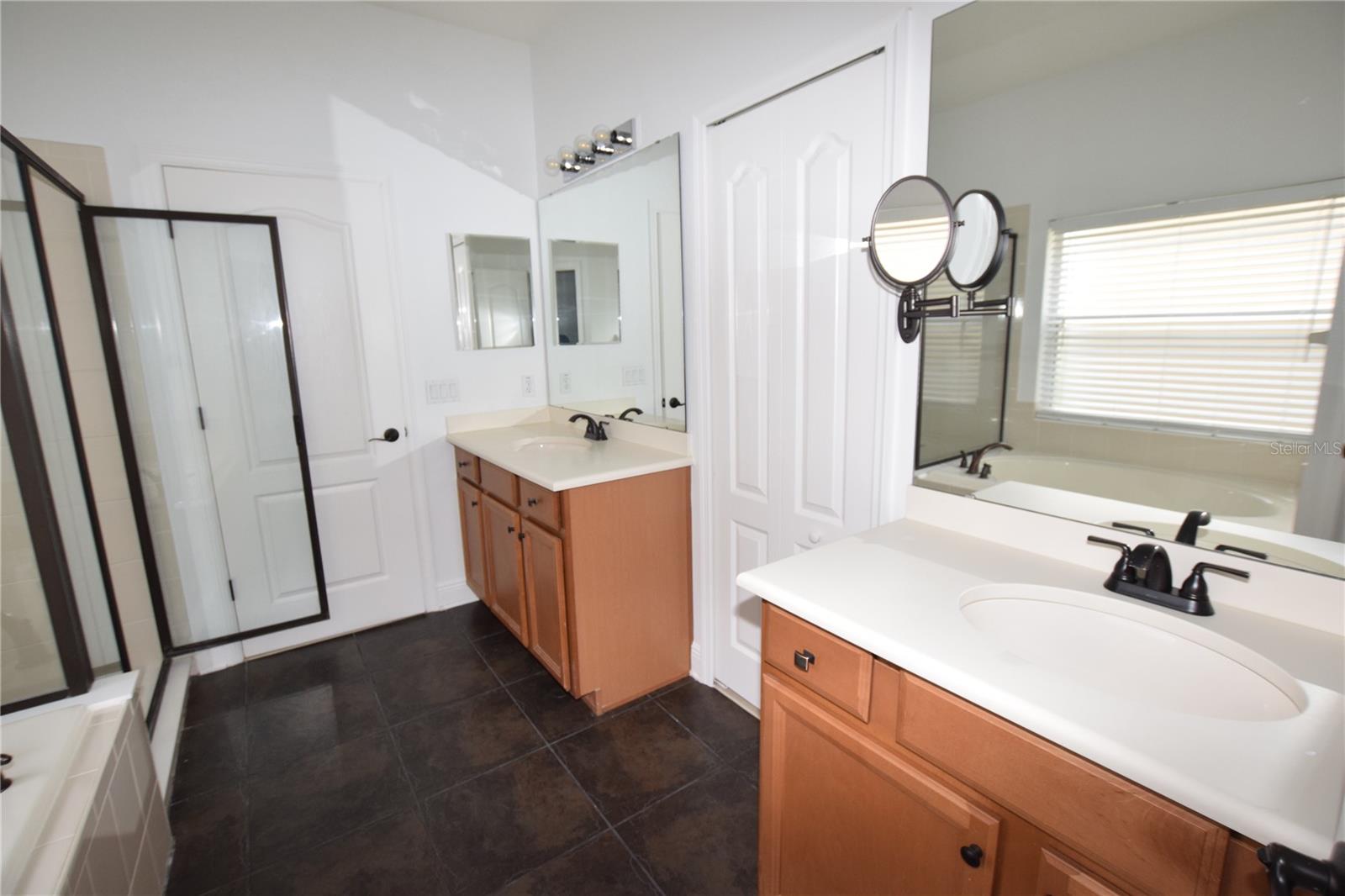 11919 SHELTERING PINE DR, ORLANDO, FL, 32836