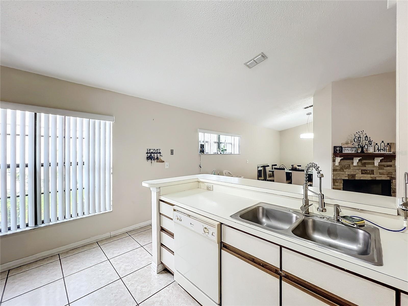 2431 PEWTER CT, ORLANDO, FL, 32837