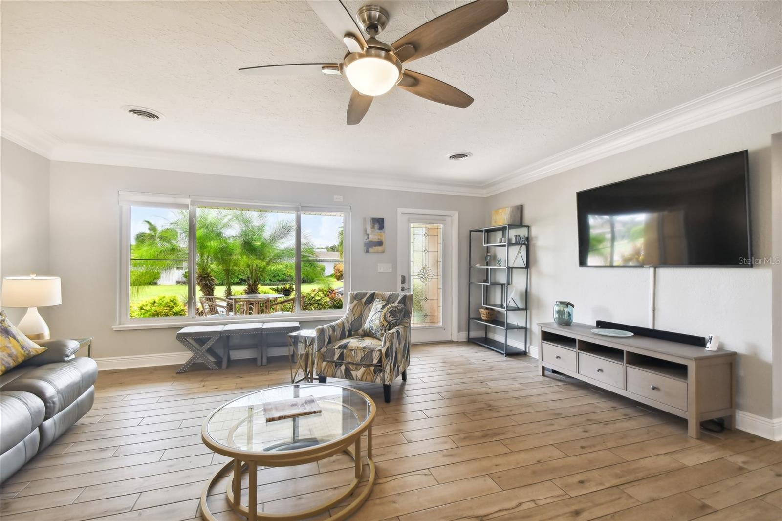 2200 W BAY ISLE DR SE, SAINT PETERSBURG, FL, 33705