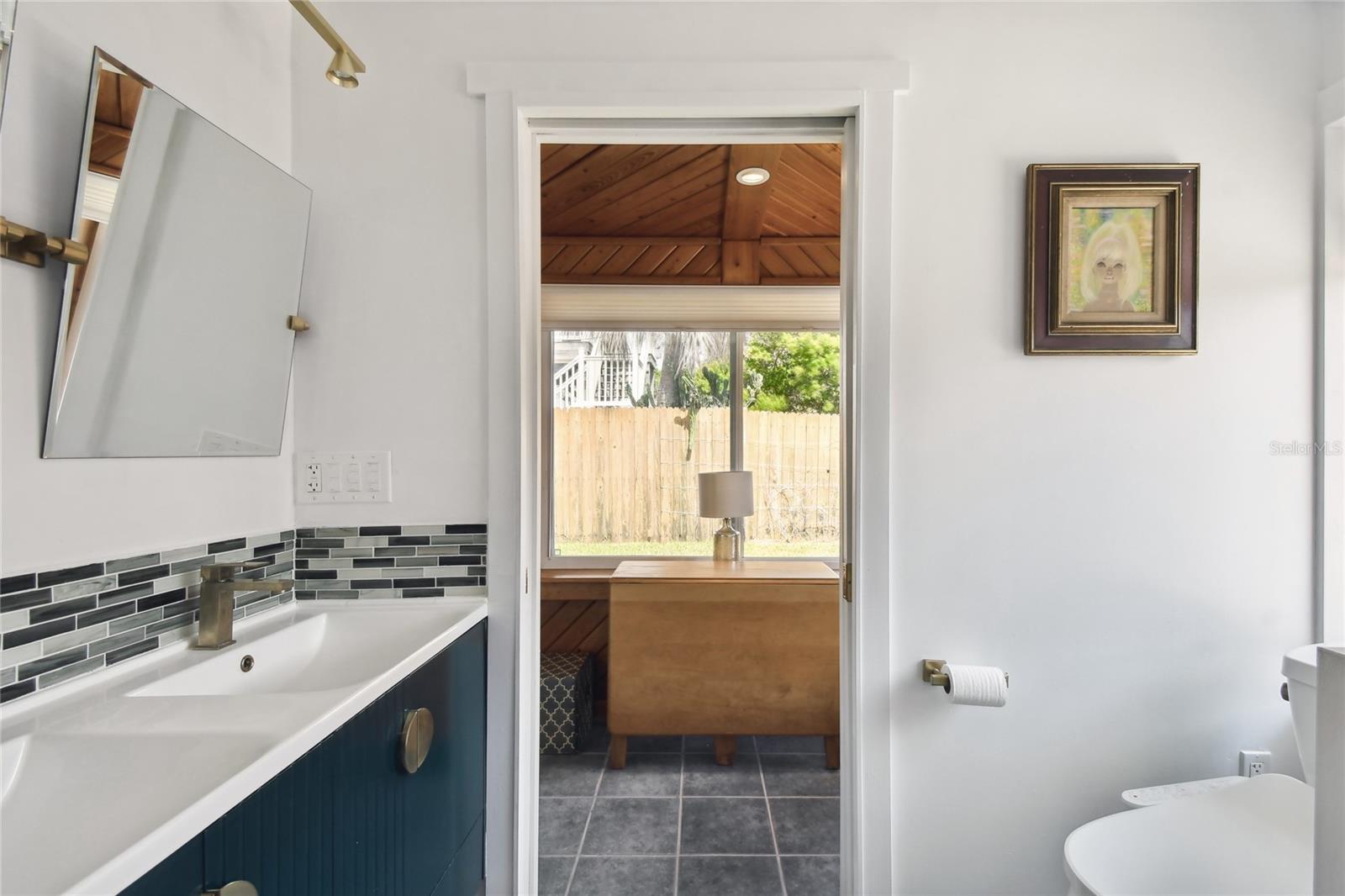 2200 W BAY ISLE DR SE, SAINT PETERSBURG, FL, 33705