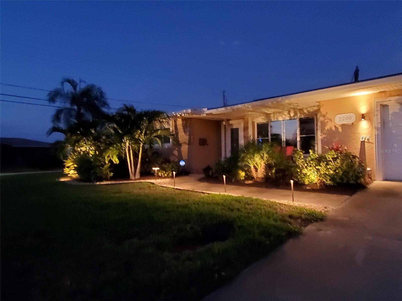 2200 W BAY ISLE DR SE, SAINT PETERSBURG, FL, 33705