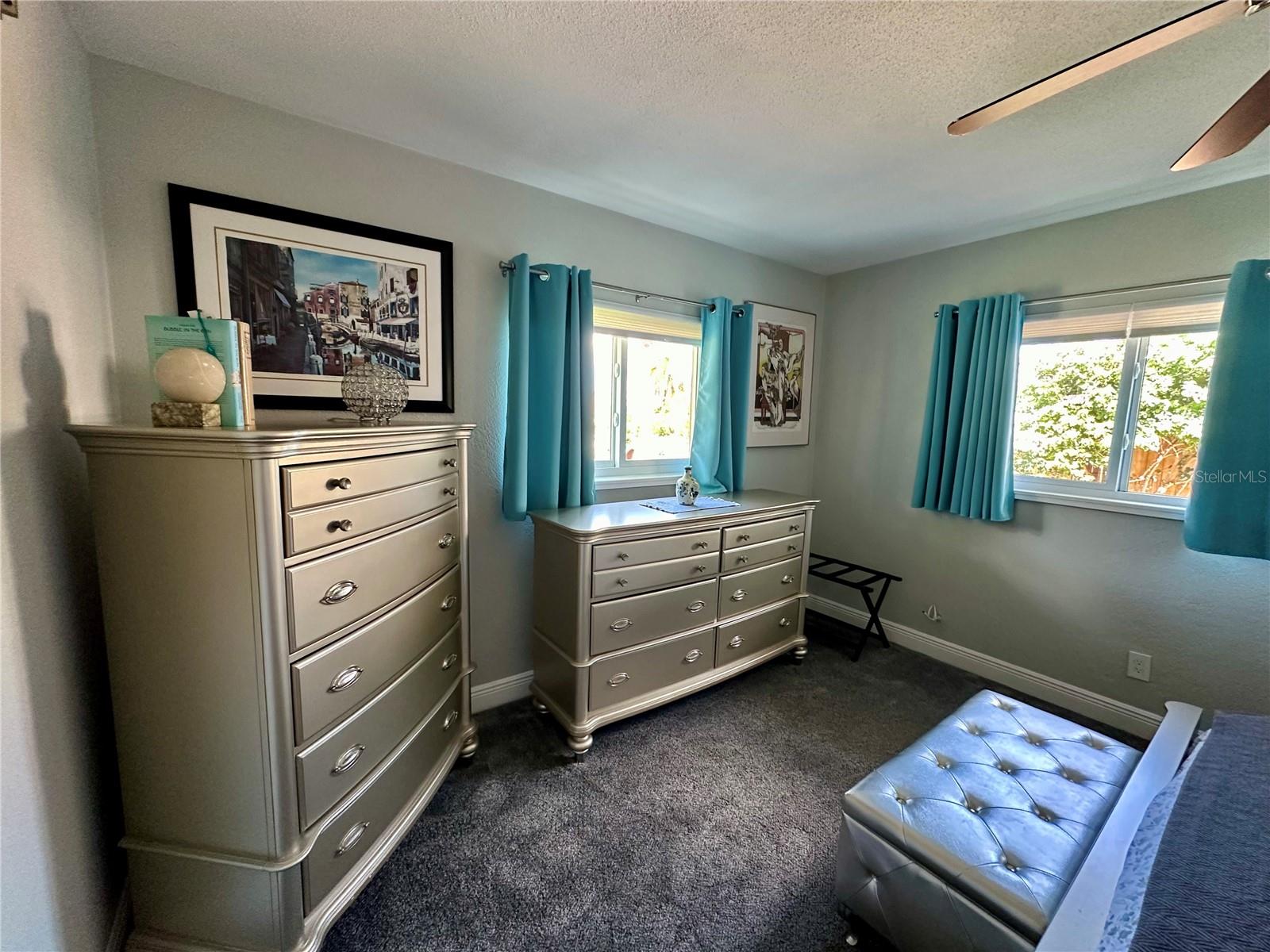 2200 W BAY ISLE DR SE, SAINT PETERSBURG, FL, 33705