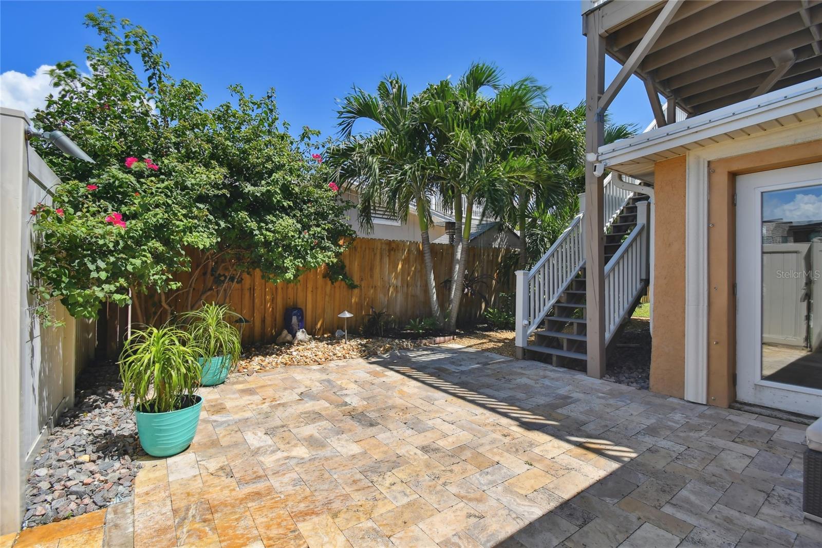 2200 W BAY ISLE DR SE, SAINT PETERSBURG, FL, 33705