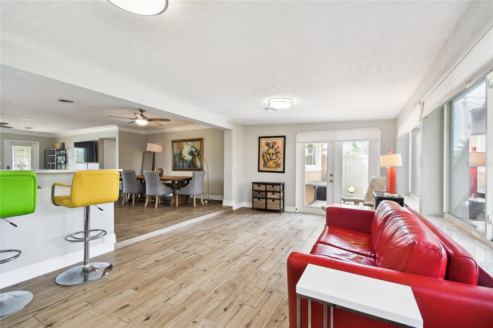 2200 W BAY ISLE DR SE, SAINT PETERSBURG, FL, 33705