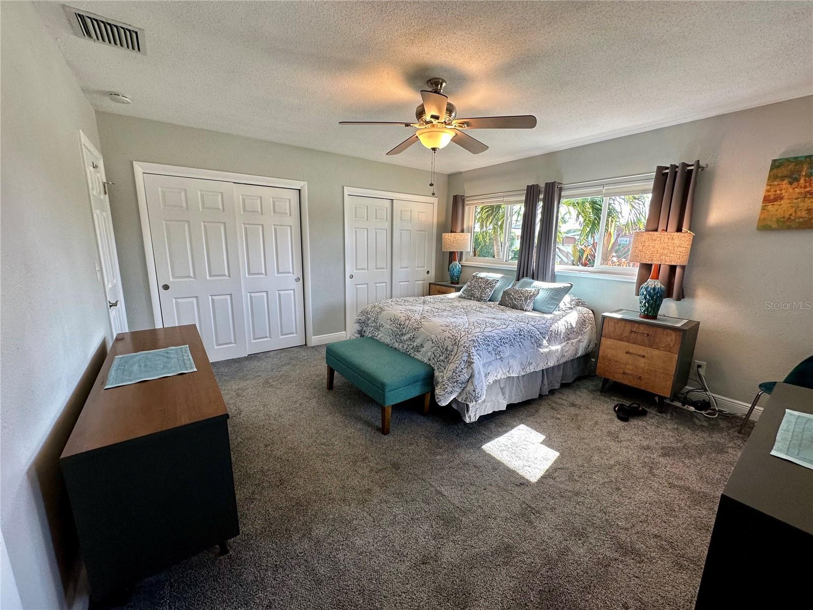 2200 W BAY ISLE DR SE, SAINT PETERSBURG, FL, 33705