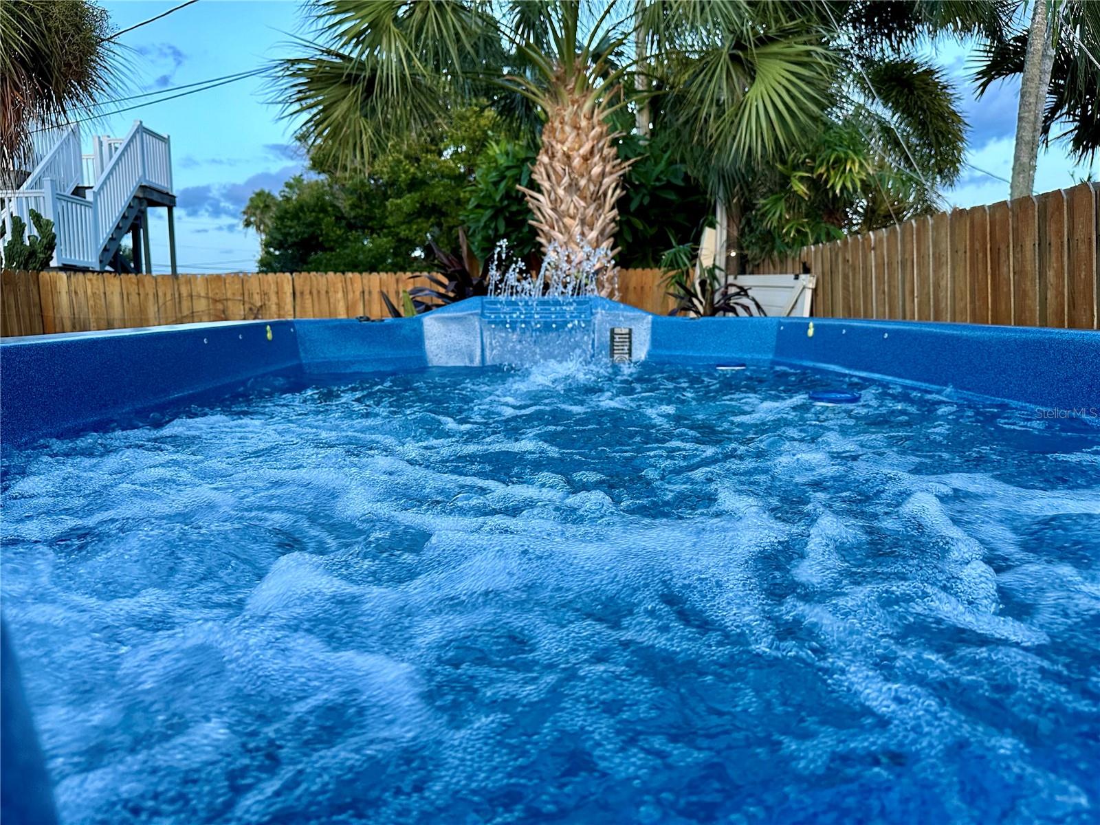 2200 W BAY ISLE DR SE, SAINT PETERSBURG, FL, 33705