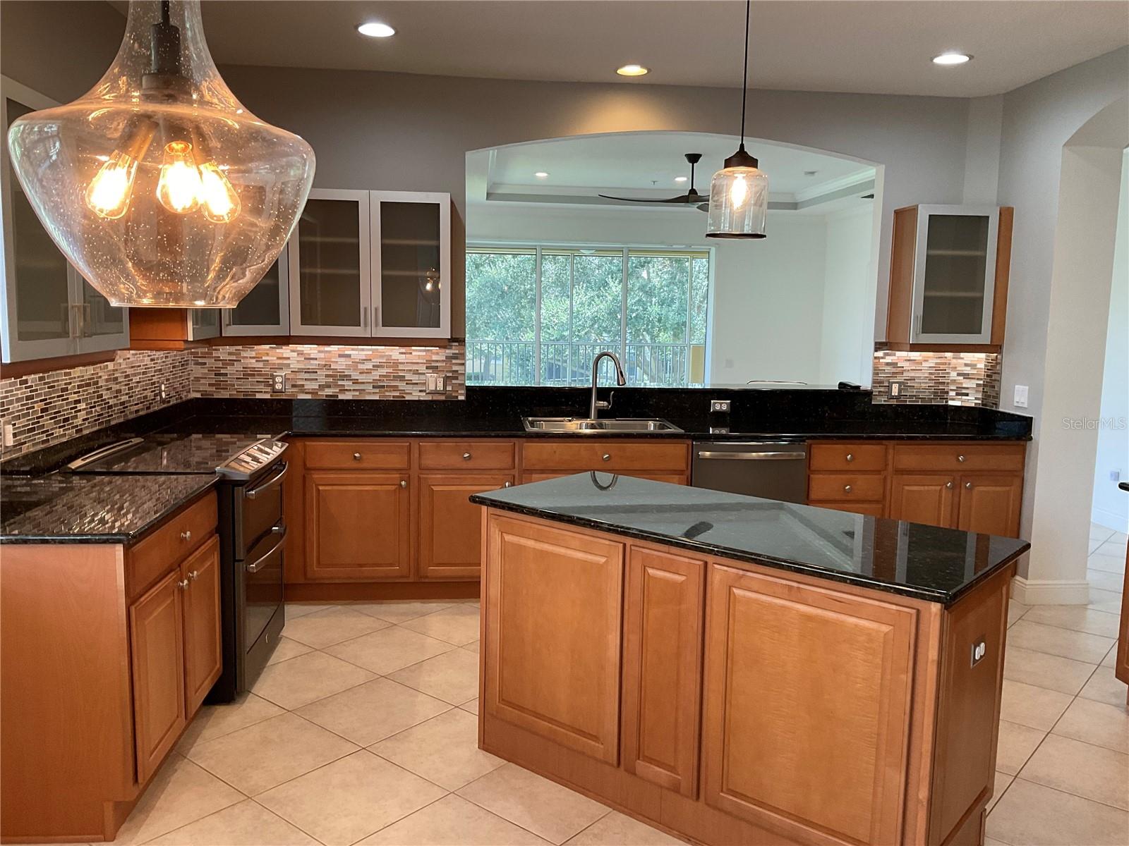 6414 MOORINGS POINT CIR #201, LAKEWOOD RANCH, FL, 34202
