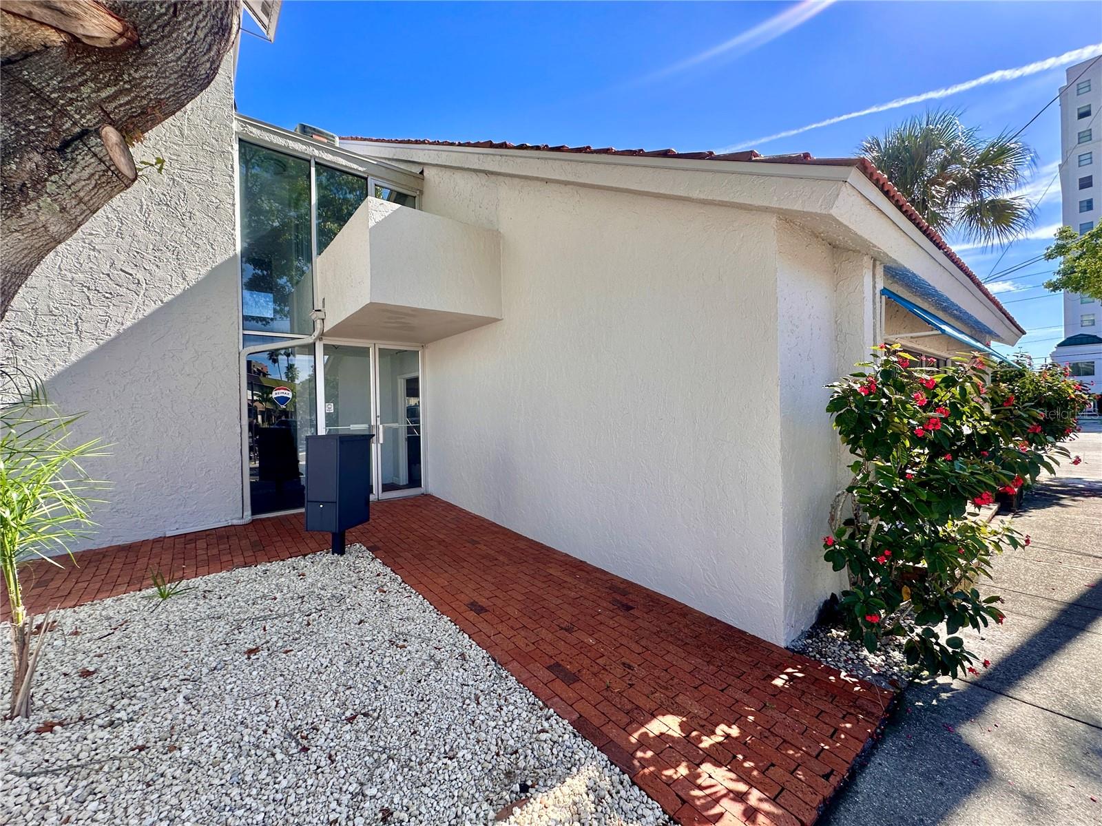 1501 LAUREL ST #201, SARASOTA, FL, 34236