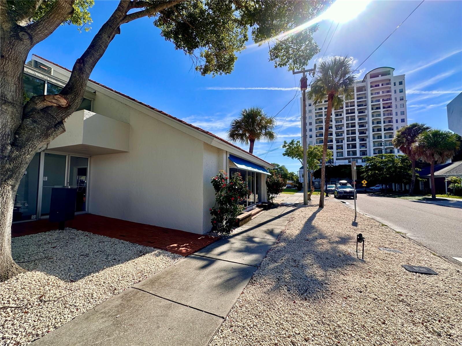 1501 LAUREL ST #201, SARASOTA, FL, 34236