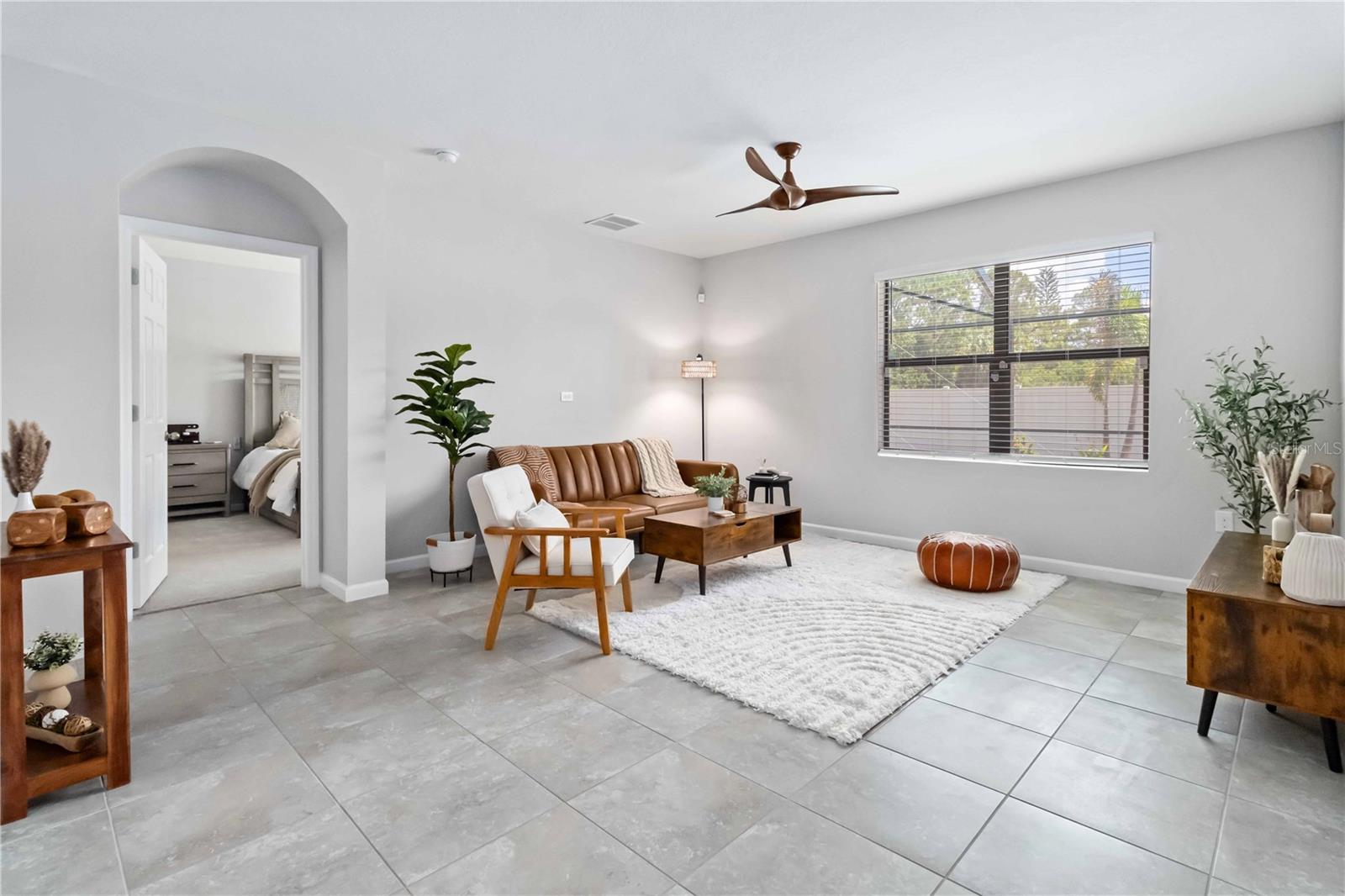 730 OLD COUNTRY RD SE, PALM BAY, FL, 32909