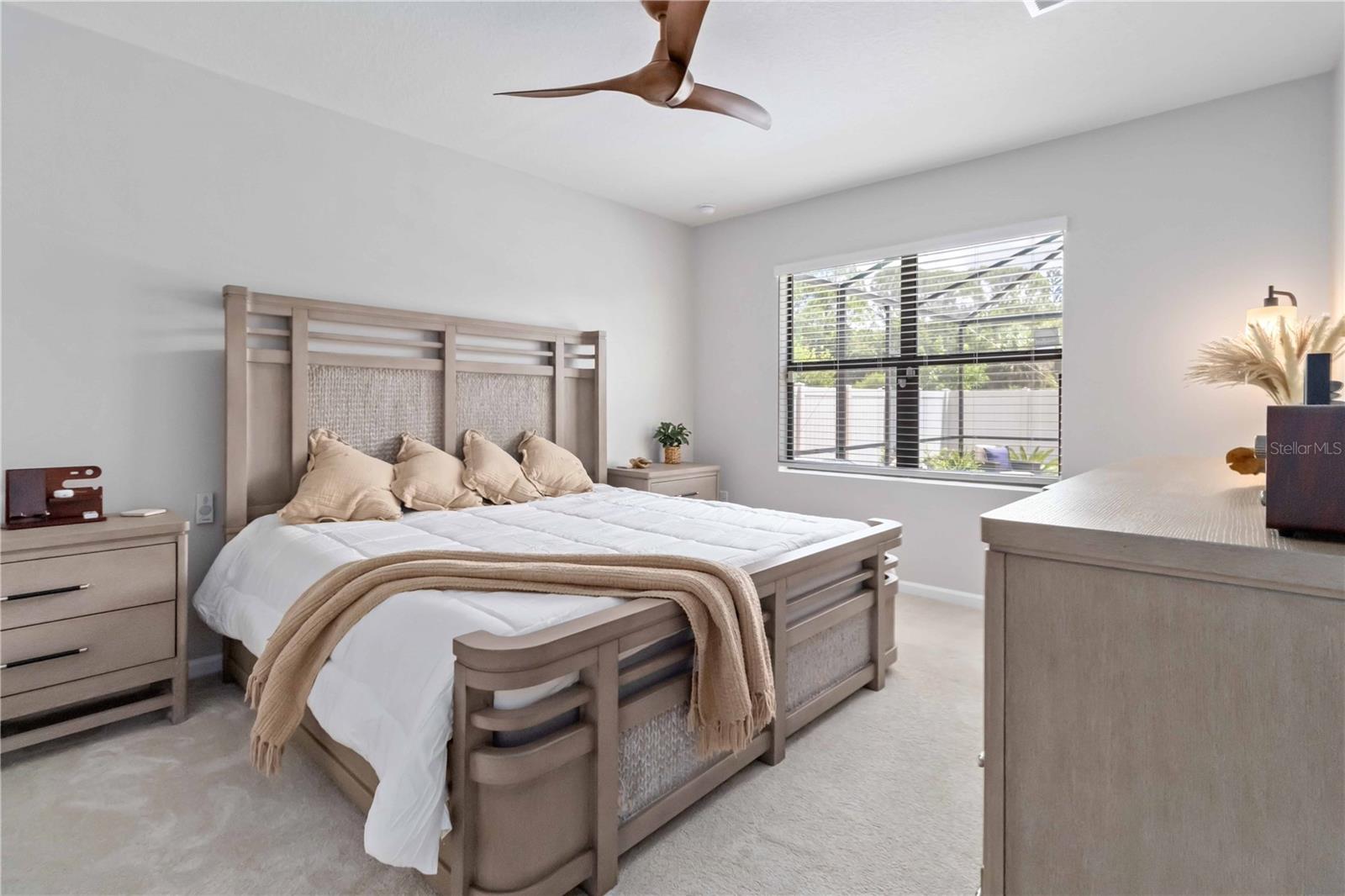 730 OLD COUNTRY RD SE, PALM BAY, FL, 32909