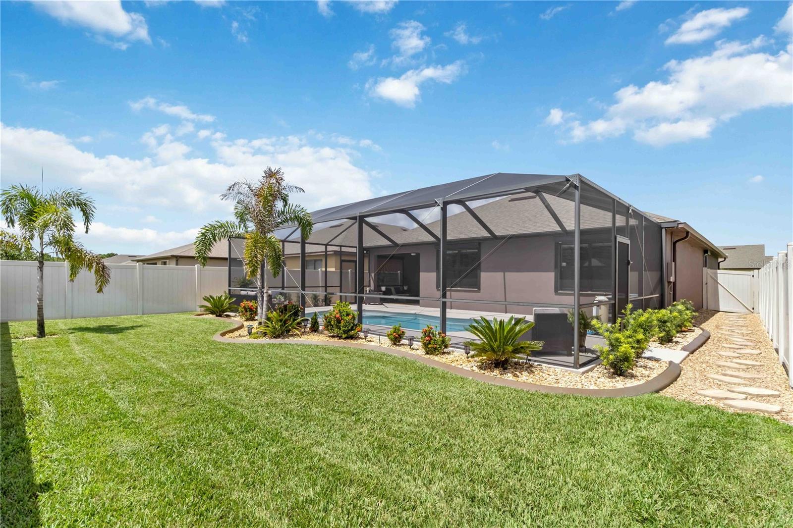 730 OLD COUNTRY RD SE, PALM BAY, FL, 32909