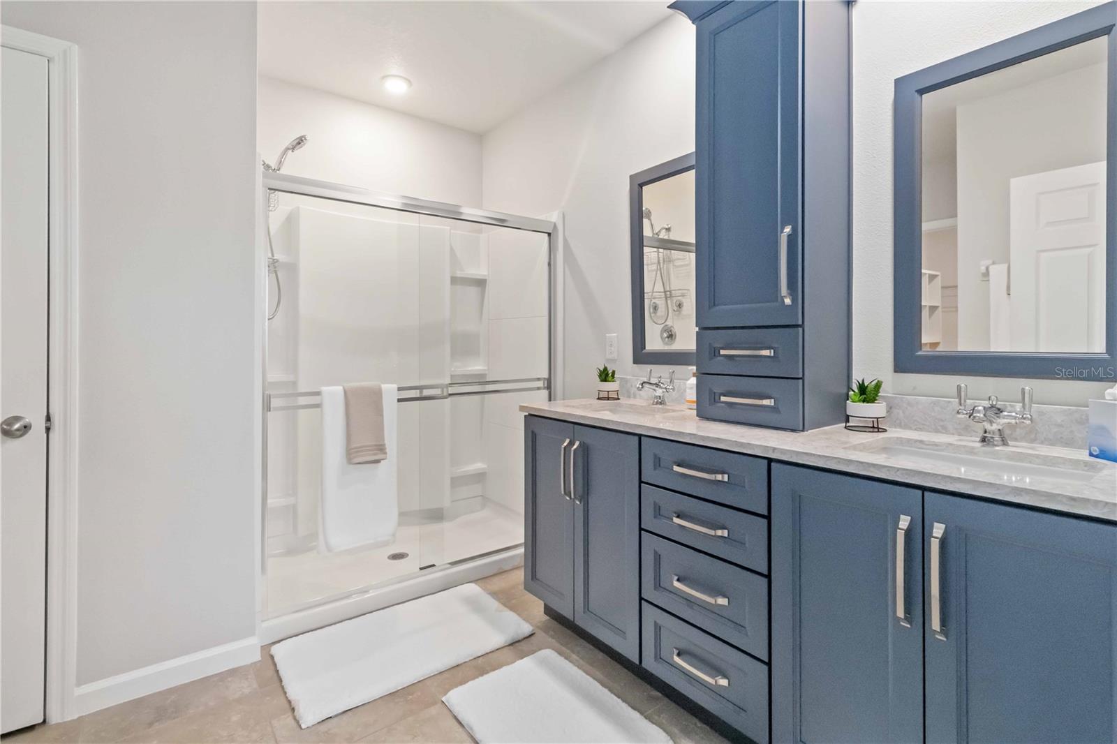 730 OLD COUNTRY RD SE, PALM BAY, FL, 32909