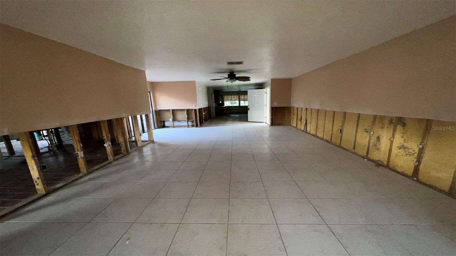 4464 MARINE PKWY, NEW PORT RICHEY, FL, 34652