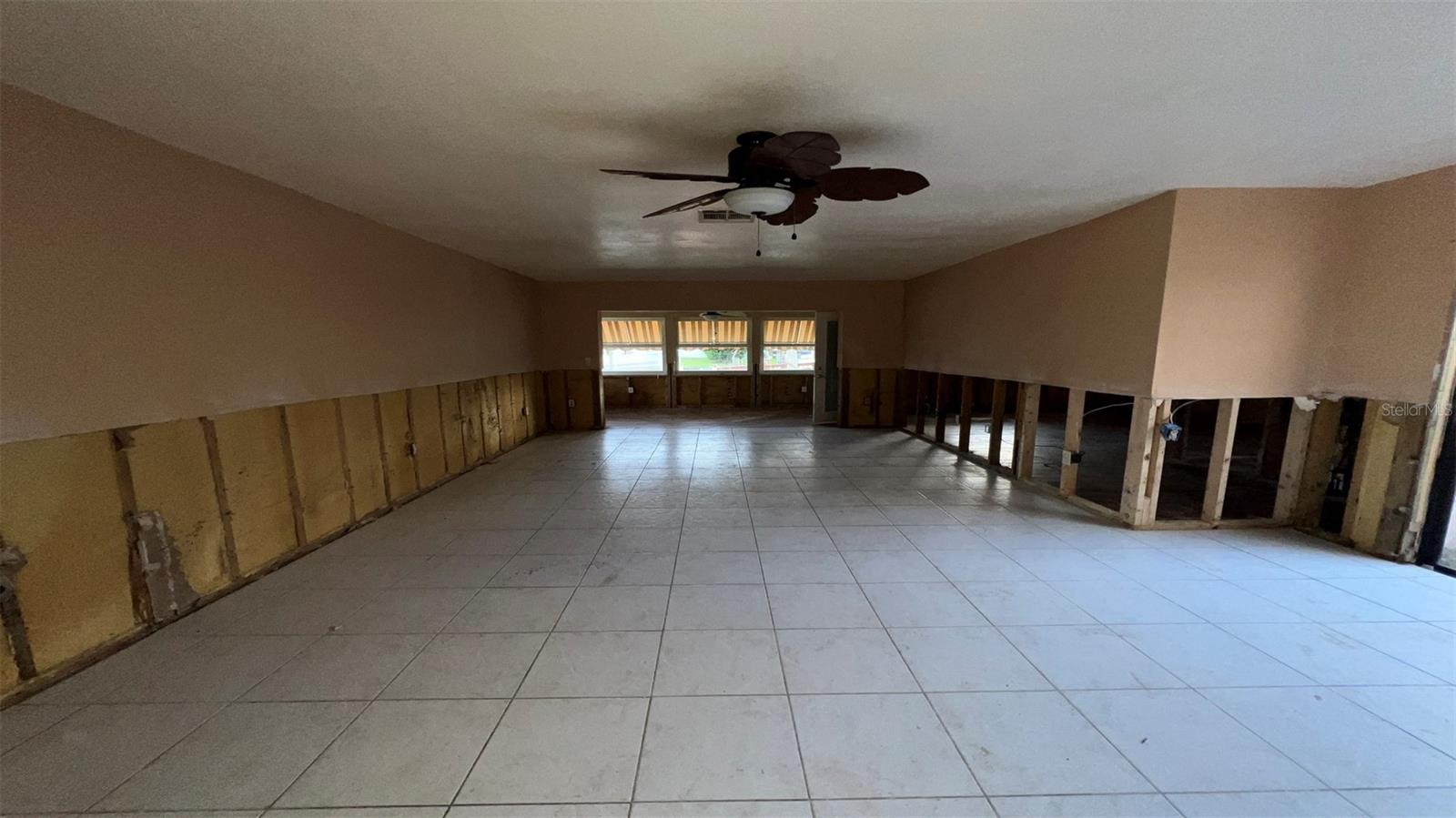 4464 MARINE PKWY, NEW PORT RICHEY, FL, 34652