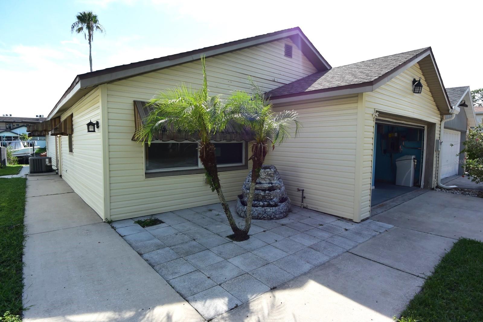 4464 MARINE PKWY, NEW PORT RICHEY, FL, 34652