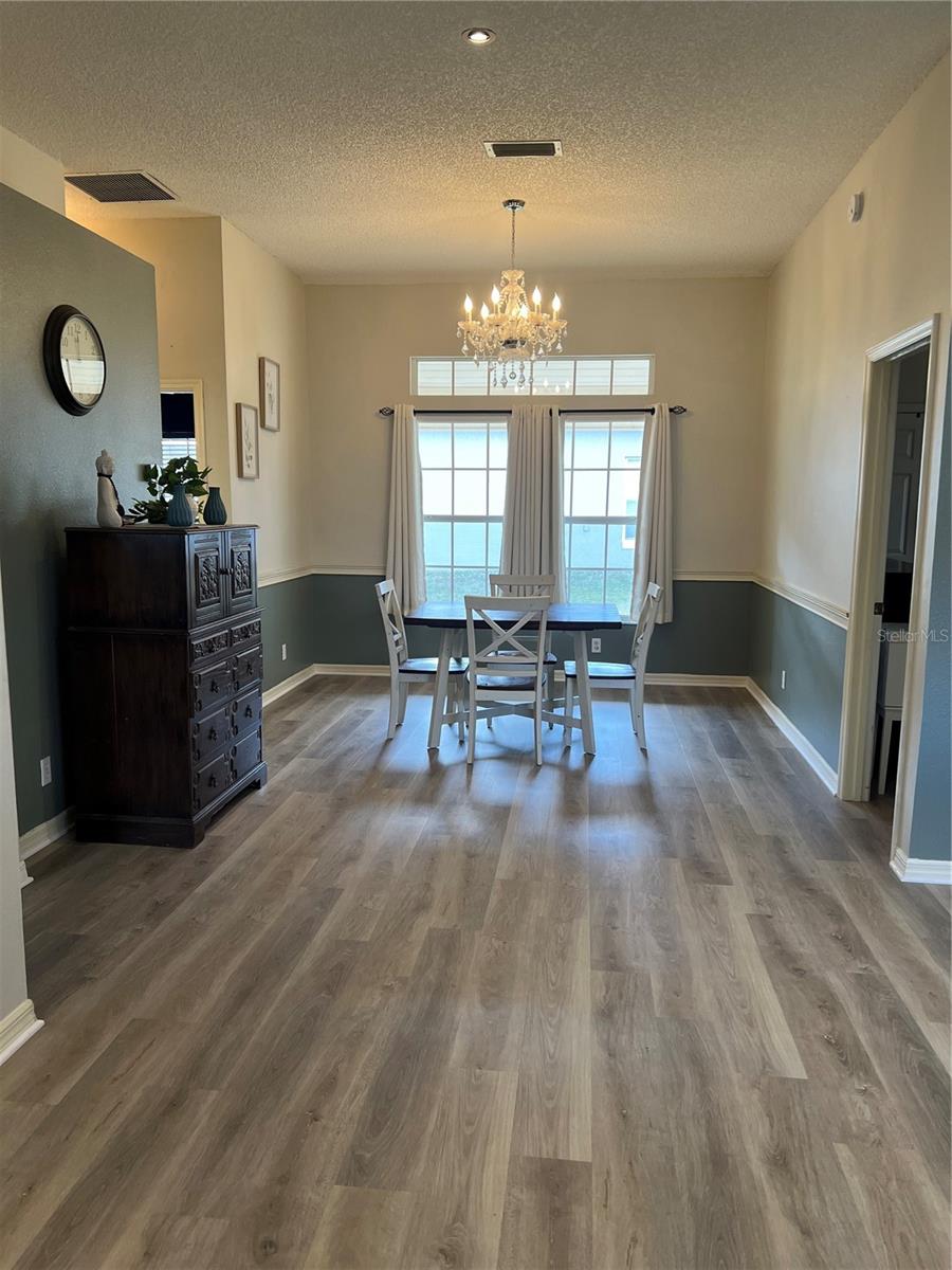 21945 KING HENRY AVE, LEESBURG, FL, 34748
