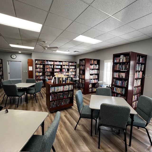 21945 KING HENRY AVE, LEESBURG, FL, 34748