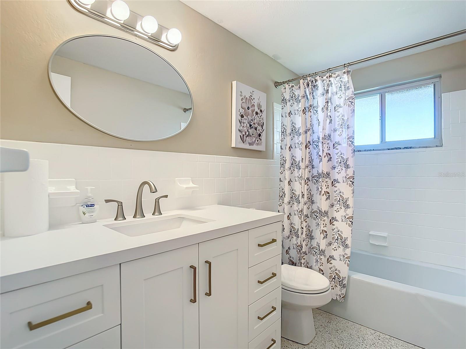 193 CARLISLE AVE NW, PORT CHARLOTTE, FL, 33952