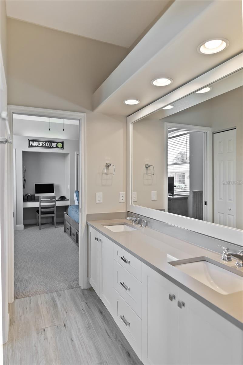 10622 CHEVAL PL, LAKEWOOD RANCH, FL, 34202