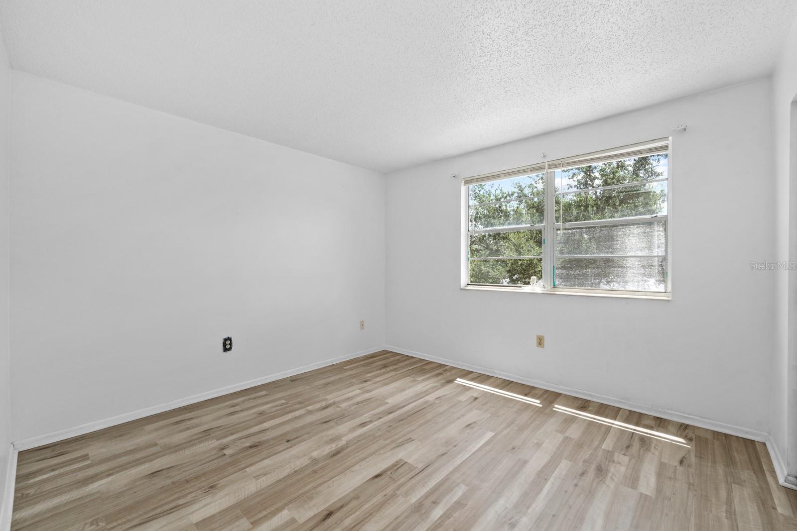 9009 WESTCHESTER CIR #B-18, TAMPA, FL, 33604