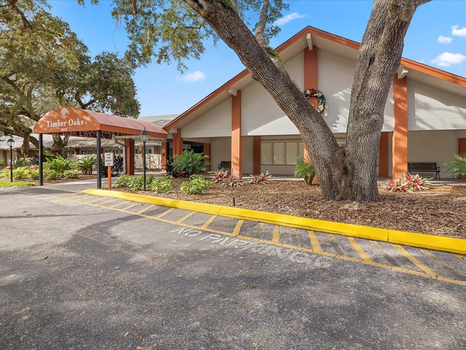 8111 BRADDOCK CIR #2, PORT RICHEY, FL, 34668