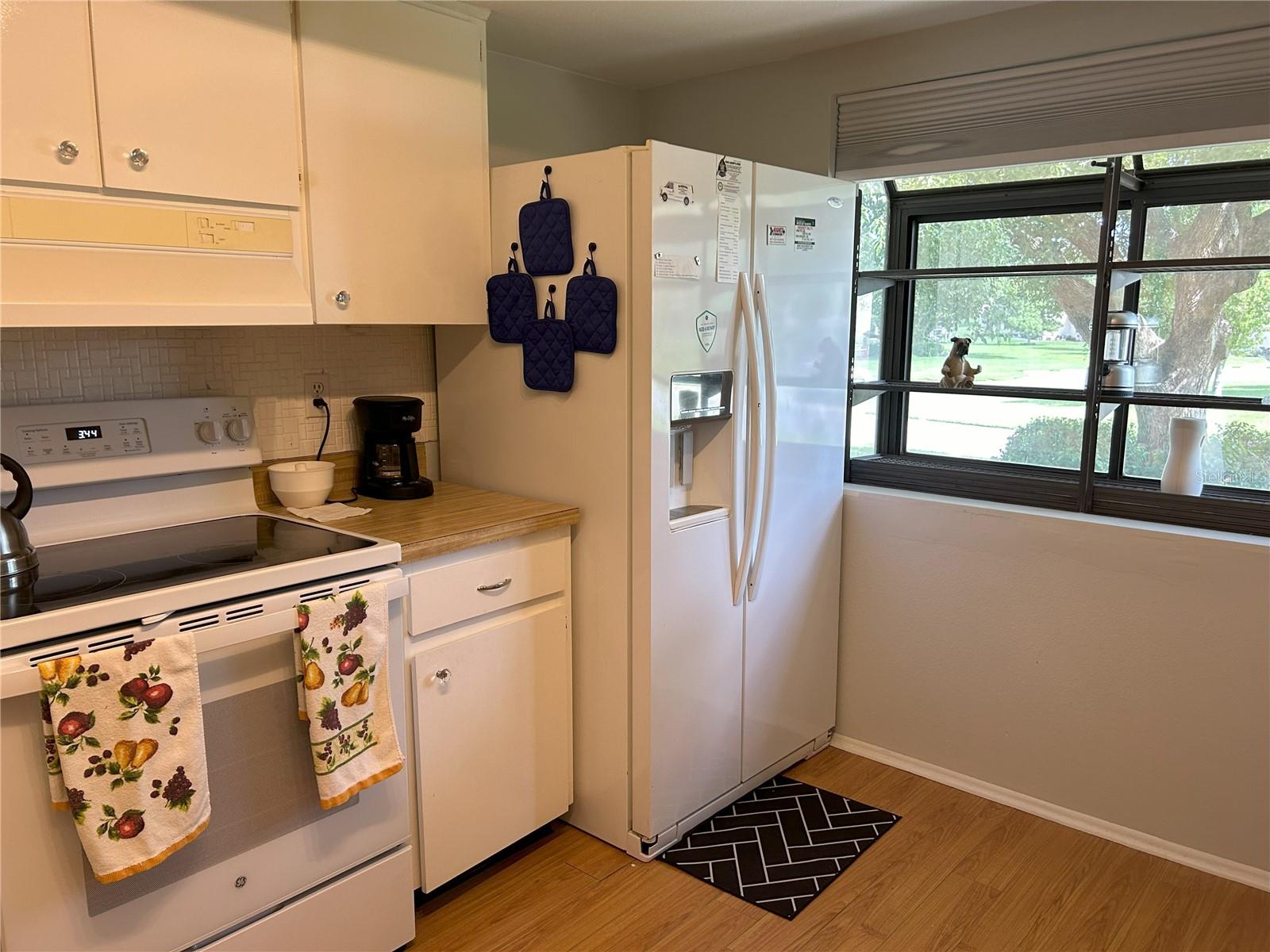 8111 BRADDOCK CIR #2, PORT RICHEY, FL, 34668