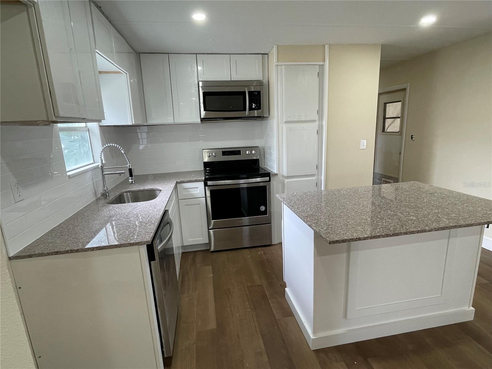 2018 THELMA DR, LAKE ALFRED, FL, 33850