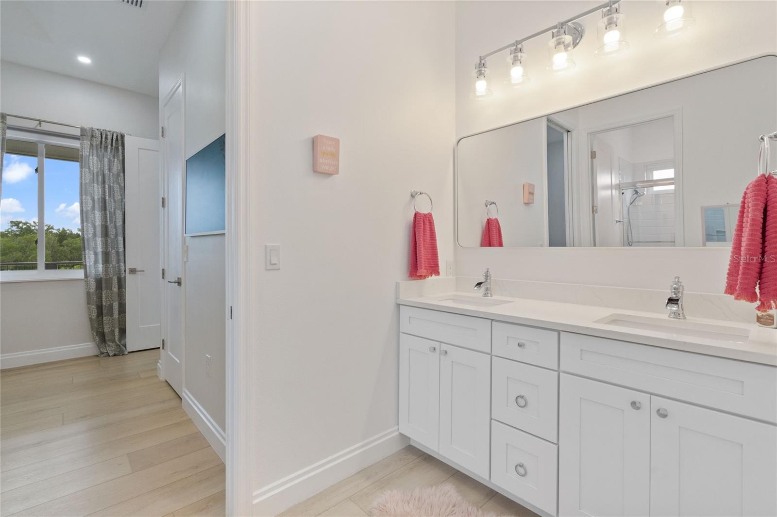 220 HORSESHOE LOOP RD, TERRA CEIA, FL, 34250