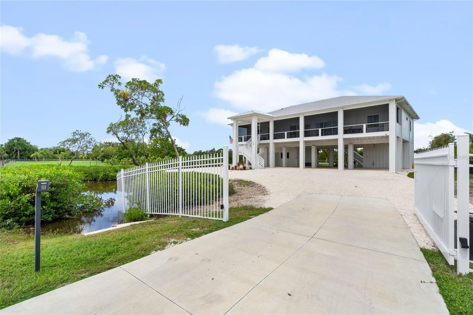 220 HORSESHOE LOOP RD, TERRA CEIA, FL, 34250