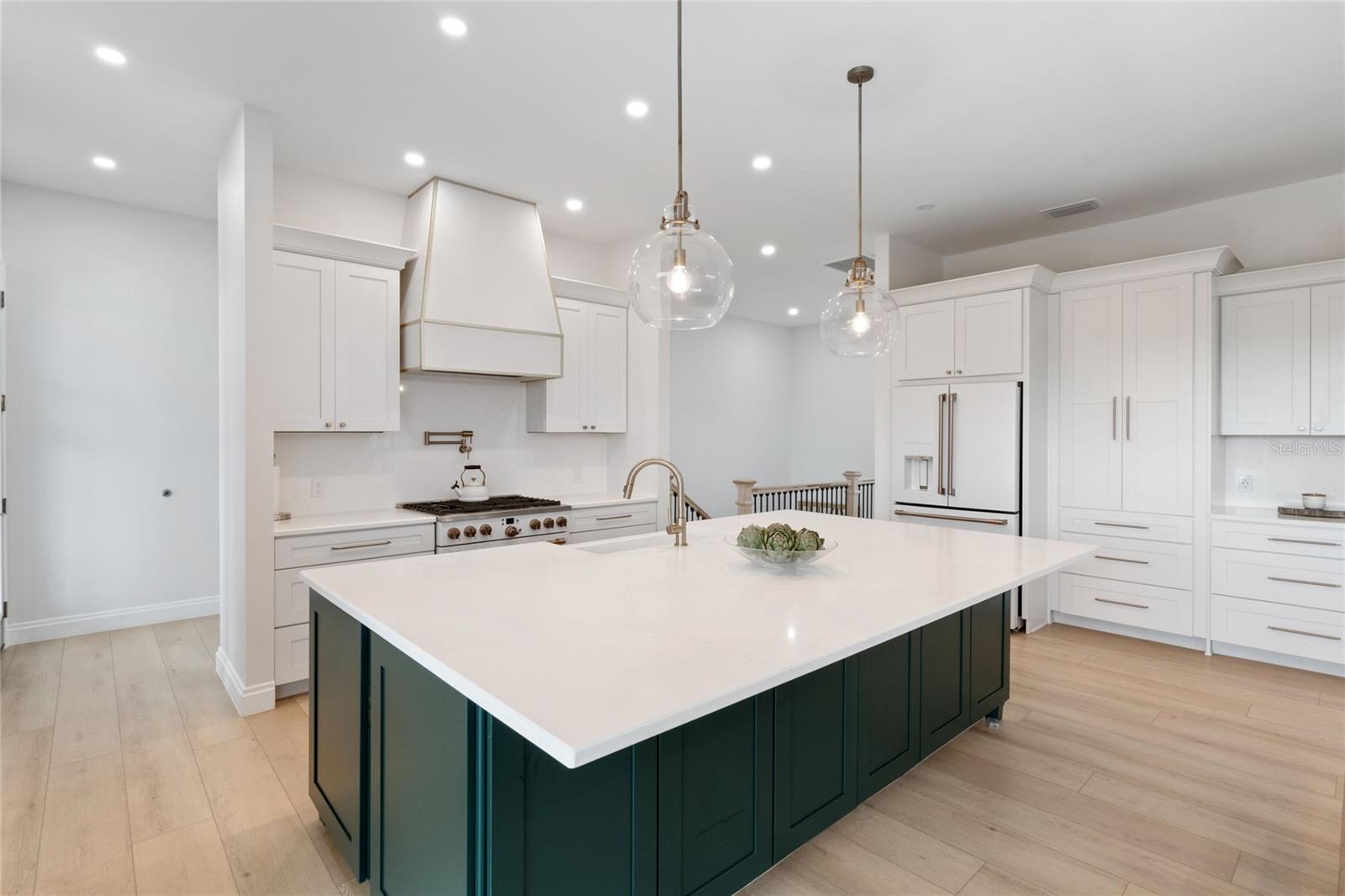 220 HORSESHOE LOOP RD, TERRA CEIA, FL, 34250