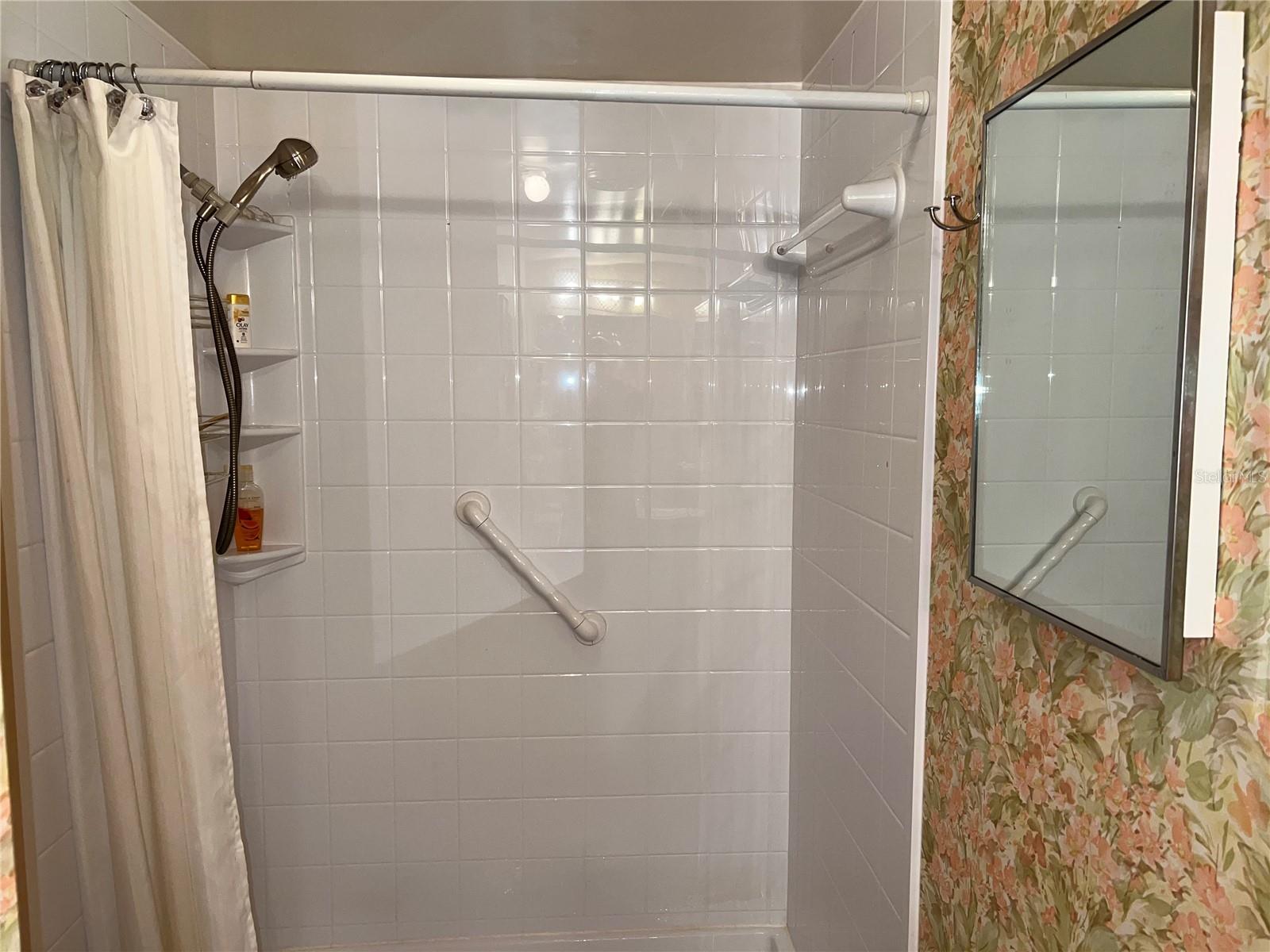 4606 W GRAY ST #205, TAMPA, FL, 33609