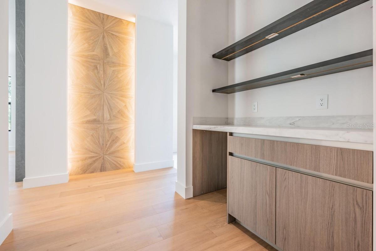 A4621830 Property Photo