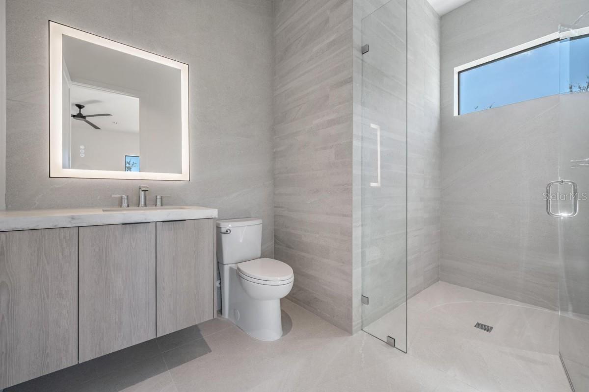 A4621830 Property Photo