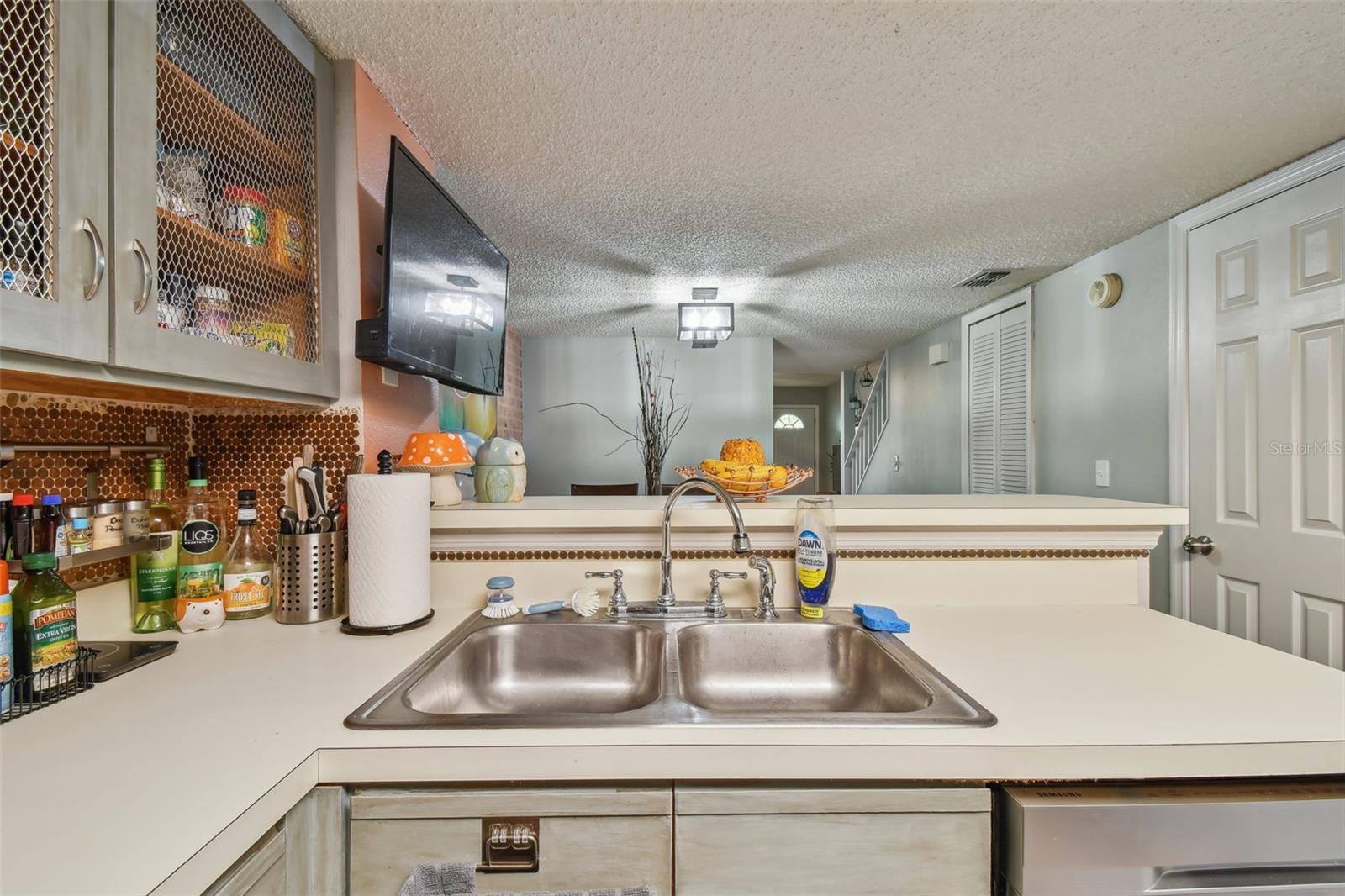 3304 FOX HUNT DR, PALM HARBOR, FL, 34683