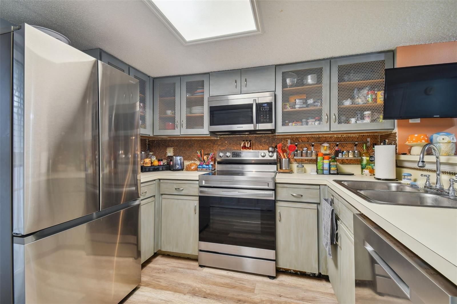 3304 FOX HUNT DR, PALM HARBOR, FL, 34683