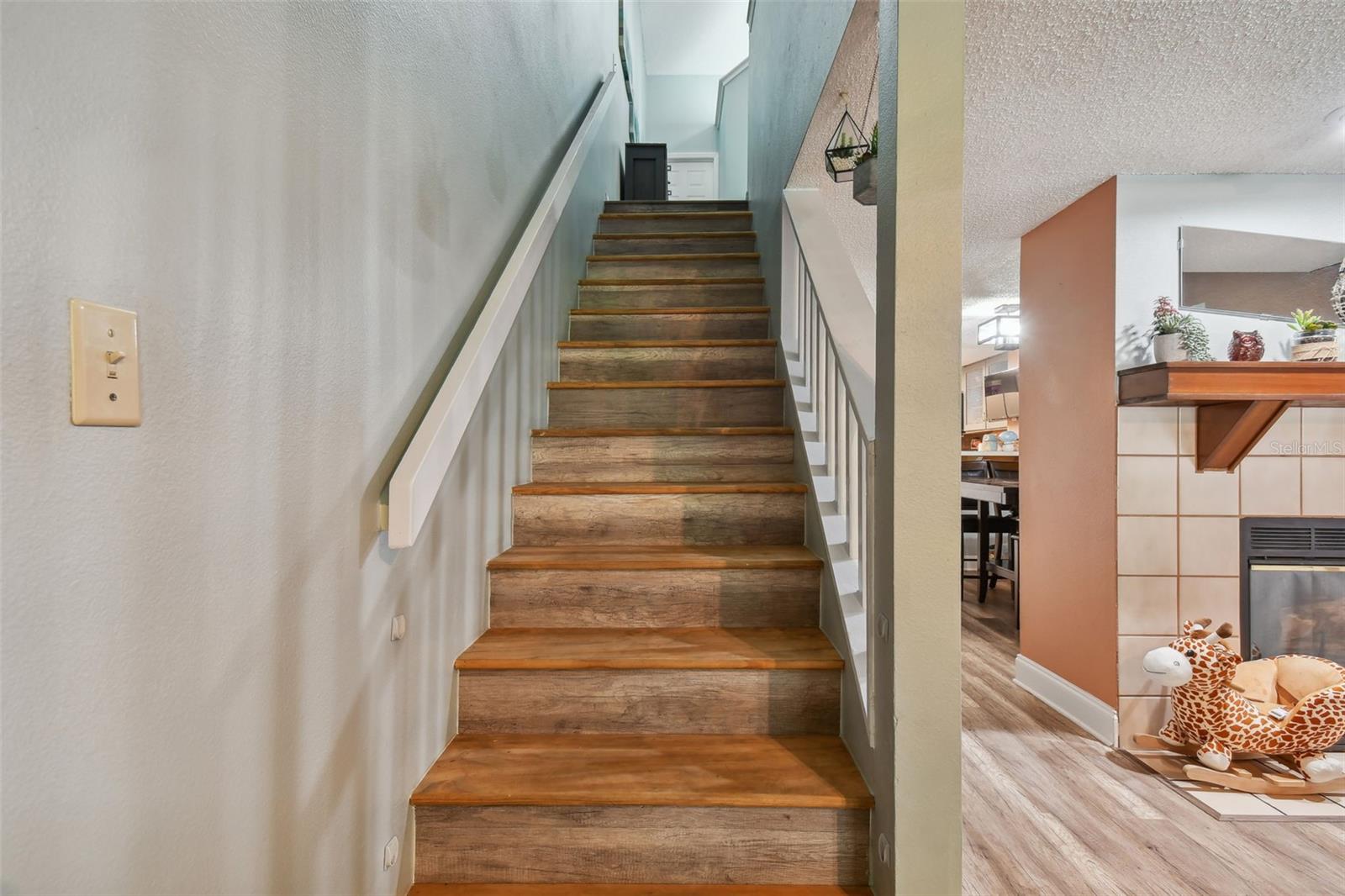 3304 FOX HUNT DR, PALM HARBOR, FL, 34683