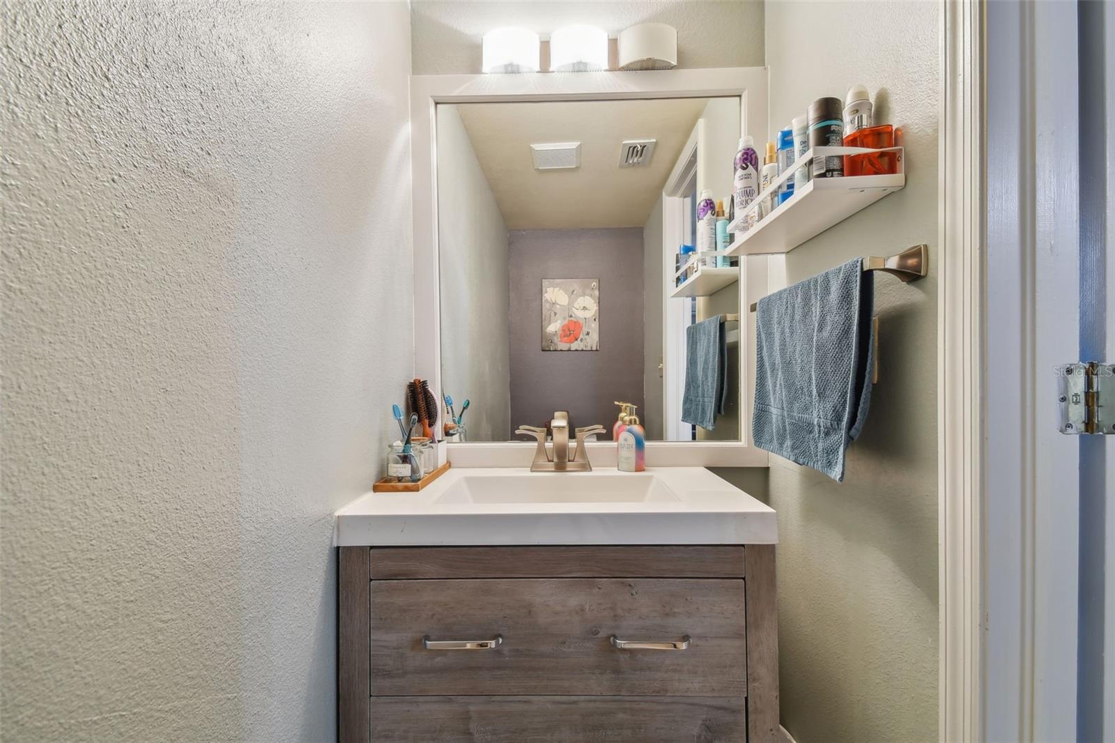 3304 FOX HUNT DR, PALM HARBOR, FL, 34683