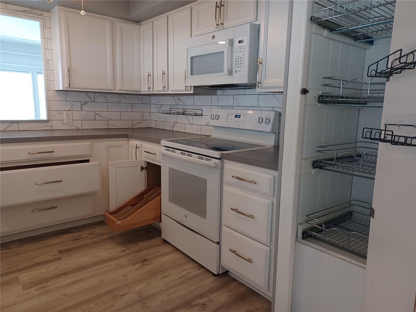 34633 ROSEBUD ROW, ZEPHYRHILLS, FL, 33541