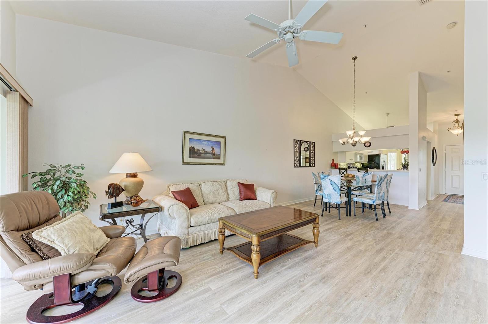872 SARANAC LAKE DR #202, VENICE, FL, 34292