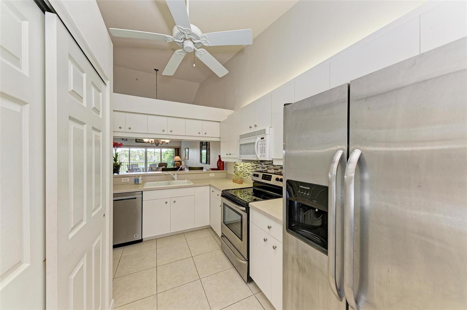 872 SARANAC LAKE DR #202, VENICE, FL, 34292