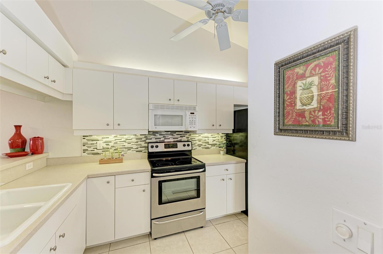 872 SARANAC LAKE DR #202, VENICE, FL, 34292