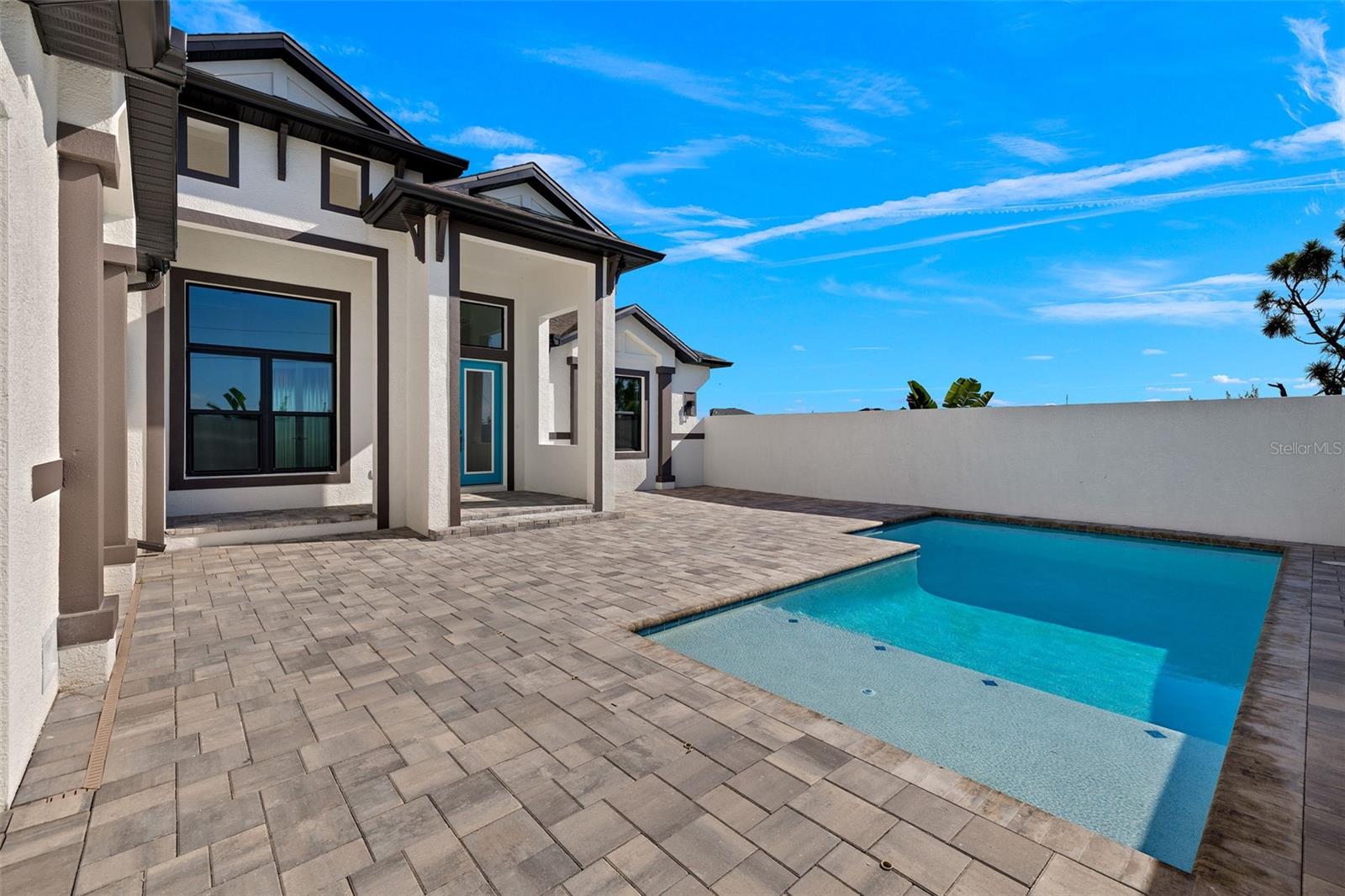 15060 AQUARIUS CIR, PORT CHARLOTTE, FL, 33981