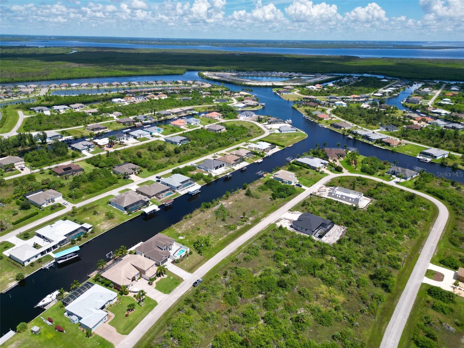 15060 AQUARIUS CIR, PORT CHARLOTTE, FL, 33981